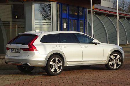 Indulge in Luxury Exploration with the Volvo V90 Cross Country